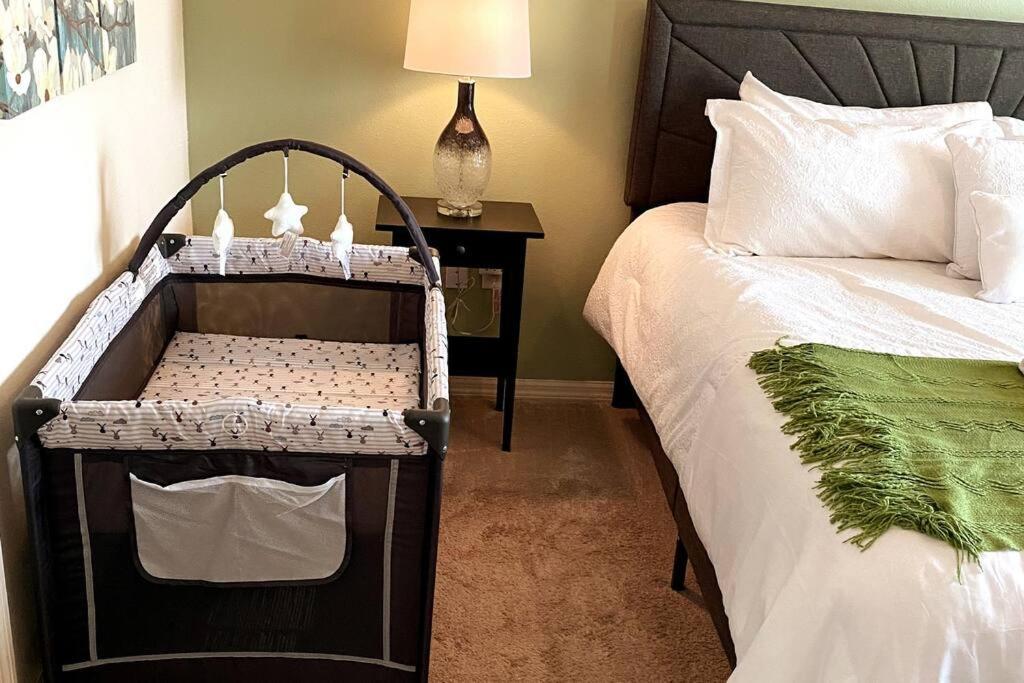 Super Comfy And Spacious 3 Bedroom 10 Minutes From Disney, With Major Shopping 4 Minutes Away Kissimmee Bagian luar foto