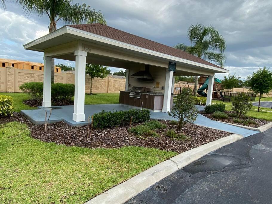 Super Comfy And Spacious 3 Bedroom 10 Minutes From Disney, With Major Shopping 4 Minutes Away Kissimmee Bagian luar foto